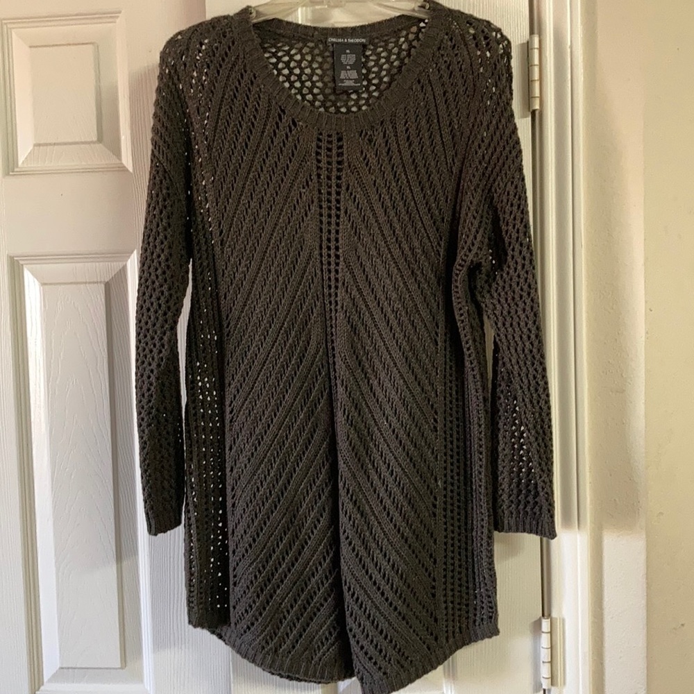 Dark Espresso sweater x Chelsea & Theodore